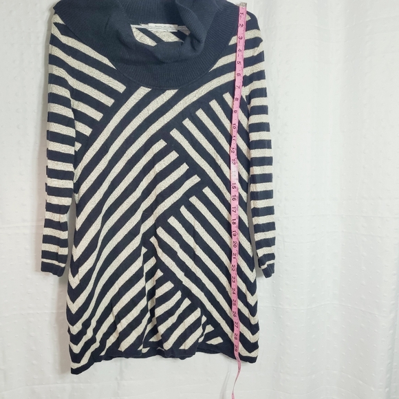 WHITE HOUSE /BLACK MARKET LONGSLEEVE  COWL NECK SWEATER - Picture 6 of 9